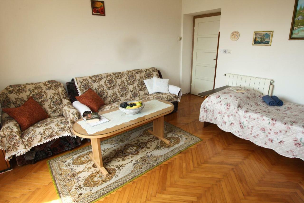 Apartment Persich Pula Eksteriør billede